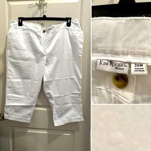 Kim Rogers White Capris, Women Size 20W
